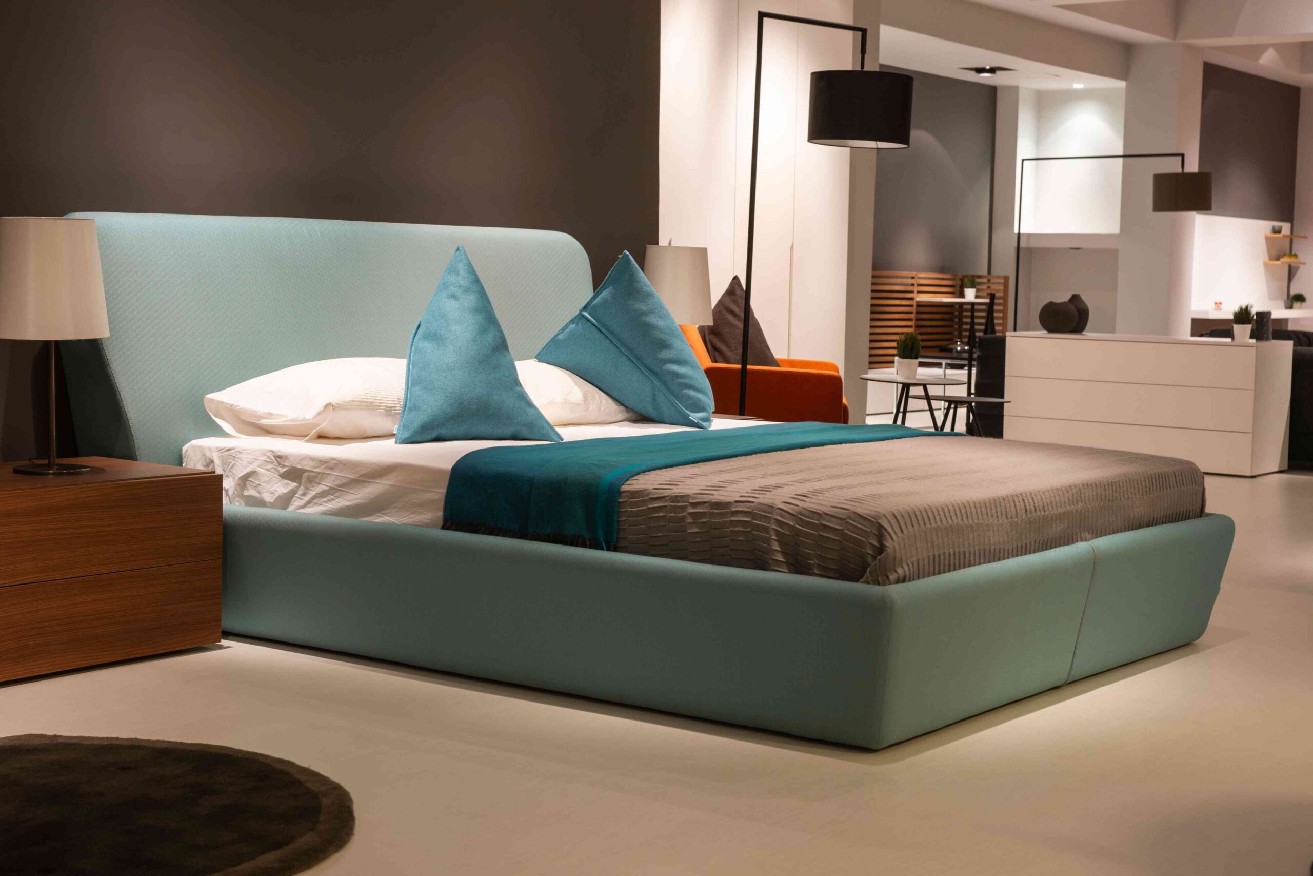 hotel escort service in Aerocity Delhi near IGI Airport — JW Marriott Pullman Aloft zone