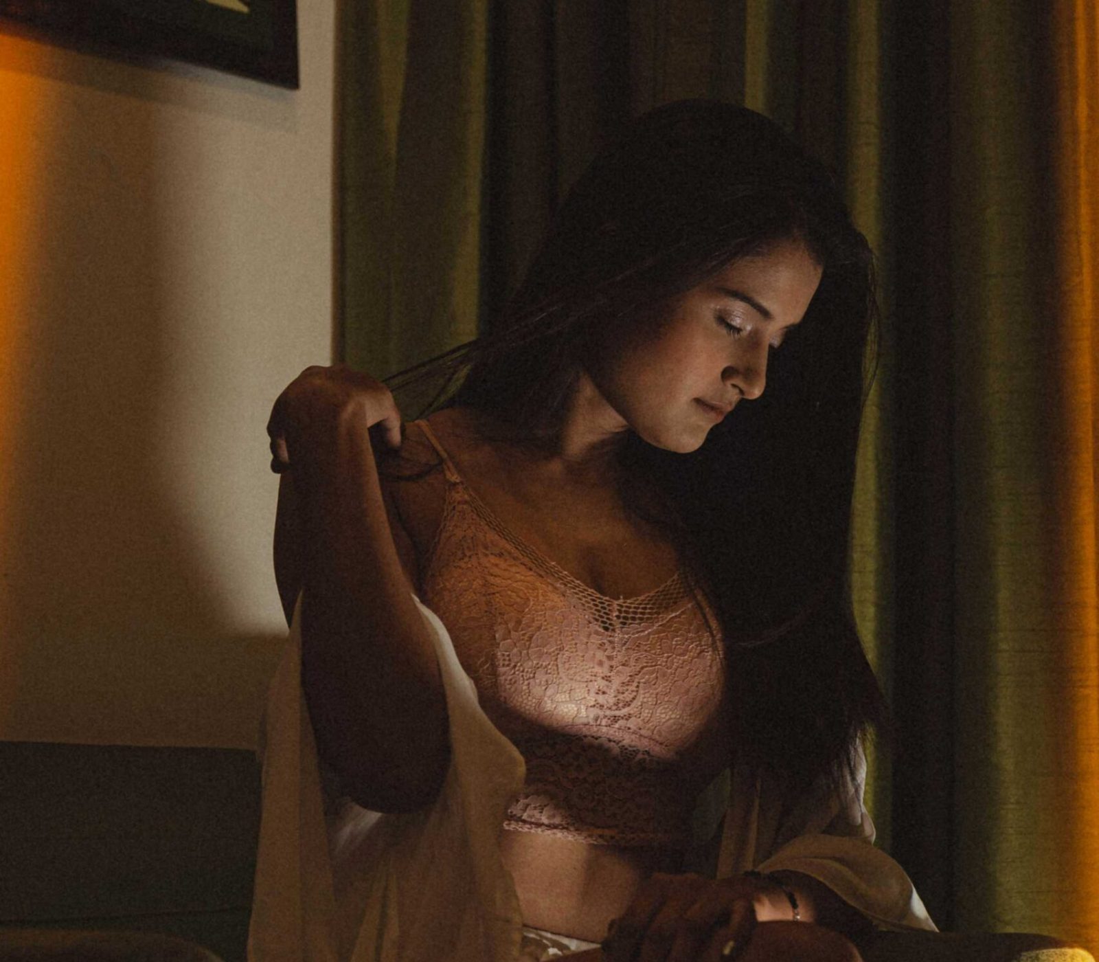 female escorts in Delhi