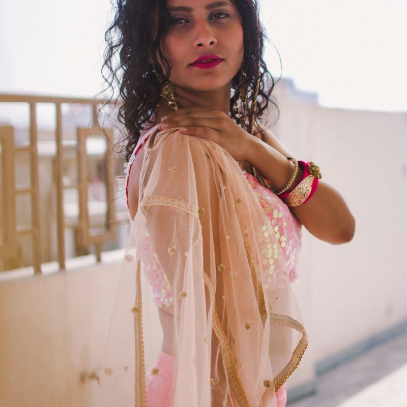 Sakshi VIP escort service in Delhi