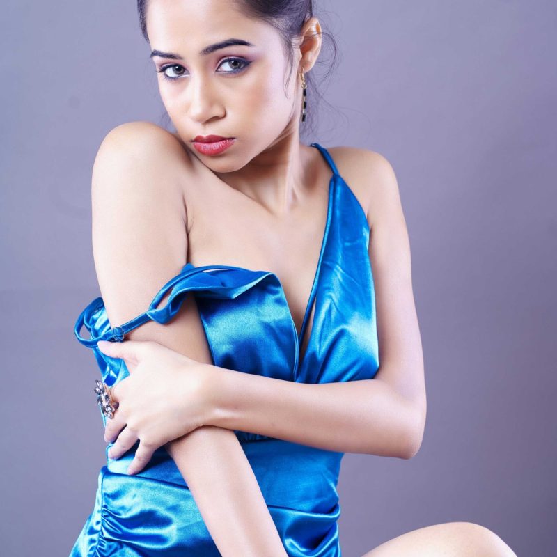 Riyaa Russian escort girl in Delhi